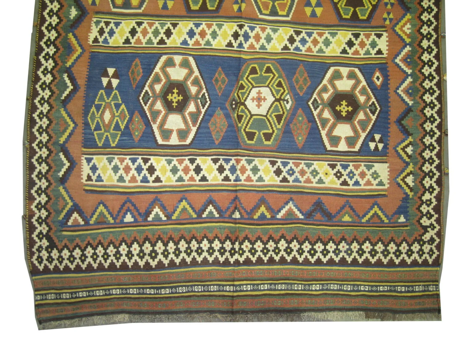 Qashqai Kilim Persian - Image 4