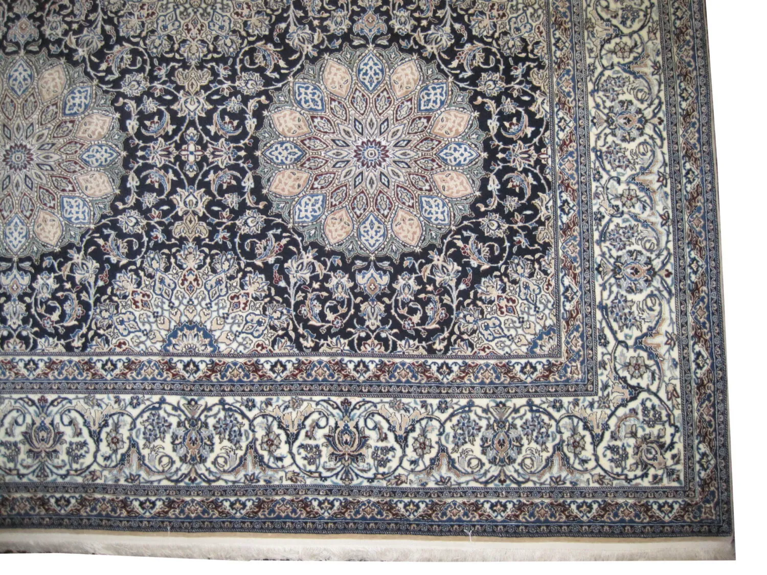 Nain Habibian with silk Persian - Image 2